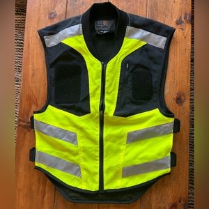 5.11 Tactical Hi Vis Reflective Multi Pocket Tactical Law Military Vest Extras